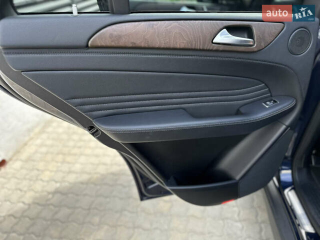 Синій Мерседес GLE-Class Coupe, об'ємом двигуна 4.66 л та пробігом 190 тис. км за 41000 $, фото 43 на Automoto.ua
