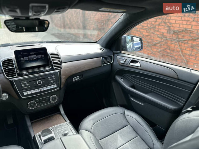 Синій Мерседес GLE-Class Coupe, об'ємом двигуна 4.66 л та пробігом 190 тис. км за 41000 $, фото 27 на Automoto.ua