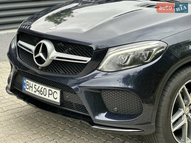 Синій Мерседес GLE-Class Coupe, об'ємом двигуна 4.66 л та пробігом 190 тис. км за 41000 $, фото 6 на Automoto.ua