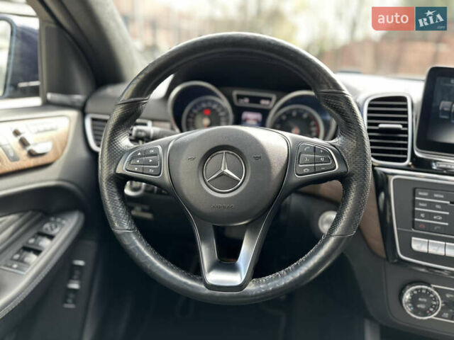 Синій Мерседес GLE-Class Coupe, об'ємом двигуна 4.66 л та пробігом 190 тис. км за 41000 $, фото 31 на Automoto.ua