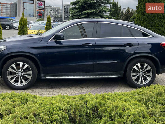 Синий Мерседес GLE-Class Coupe, объемом двигателя 3 л и пробегом 206 тыс. км за 34900 $, фото 3 на Automoto.ua