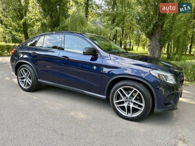 Синій Мерседес GLE-Class Coupe, об'ємом двигуна 2.99 л та пробігом 211 тис. км за 40500 $, фото 1 на Automoto.ua