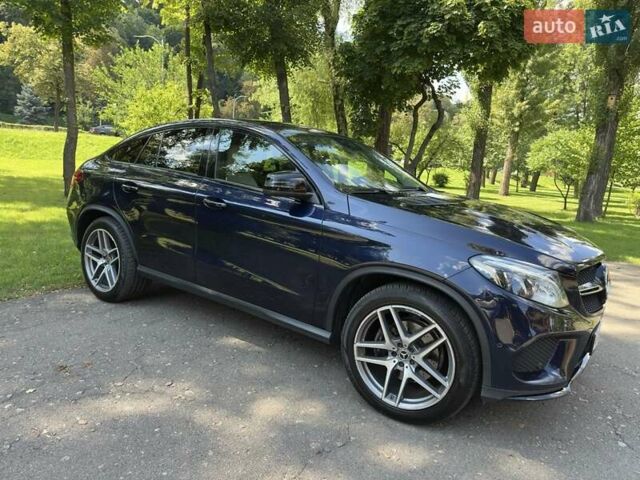 Синій Мерседес GLE-Class Coupe, об'ємом двигуна 2.99 л та пробігом 211 тис. км за 40500 $, фото 4 на Automoto.ua