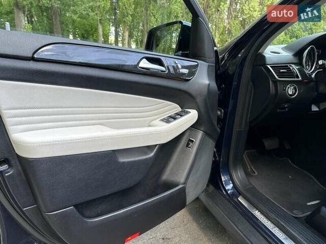 Синій Мерседес GLE-Class Coupe, об'ємом двигуна 2.99 л та пробігом 211 тис. км за 40500 $, фото 9 на Automoto.ua