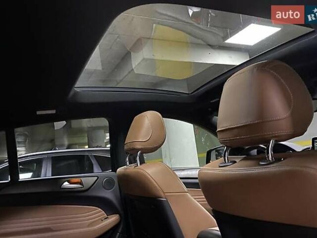Синий Мерседес GLE-Class Coupe, объемом двигателя 3 л и пробегом 85 тыс. км за 49500 $, фото 49 на Automoto.ua