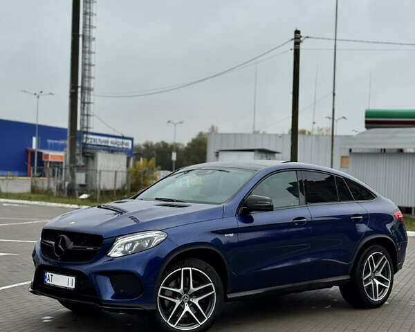 Синий Мерседес GLE-Class Coupe, объемом двигателя 3 л и пробегом 271 тыс. км за 48999 $, фото 1 на Automoto.ua
