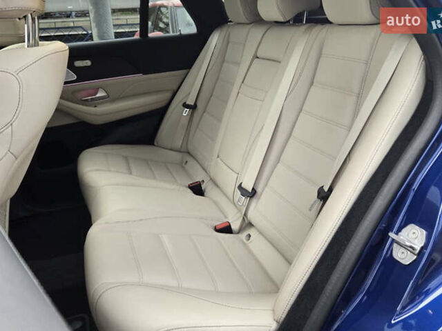 Синий Мерседес GLE-Class Coupe, объемом двигателя 2.93 л и пробегом 62 тыс. км за 77000 $, фото 14 на Automoto.ua