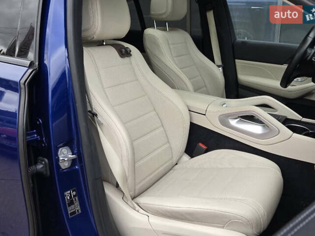 Синий Мерседес GLE-Class Coupe, объемом двигателя 2.93 л и пробегом 62 тыс. км за 77000 $, фото 11 на Automoto.ua