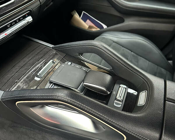 Синий Мерседес GLE-Class Coupe, объемом двигателя 2.9 л и пробегом 129 тыс. км за 68000 $, фото 11 на Automoto.ua