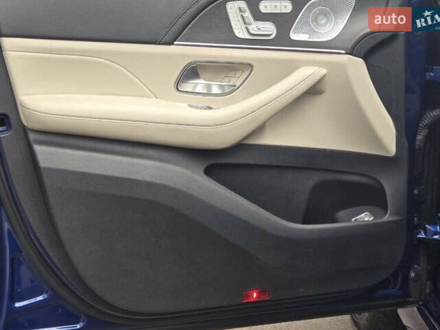 Синий Мерседес GLE-Class Coupe, объемом двигателя 2.93 л и пробегом 62 тыс. км за 77000 $, фото 30 на Automoto.ua