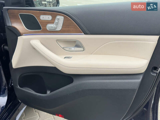 Мерседес GLE-Class Coupe 2021 в Киеве на Automoto.ua Синий Мерседес GLE-Class Coupe, объемом двигателя 2.93 л и пробегом 38 тыс. км за 74700 $, фото 32 на Automoto.ua