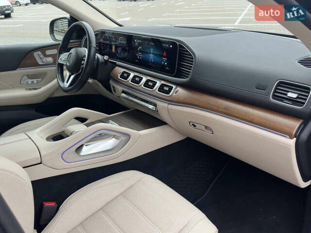 Мерседес GLE-Class Coupe 2021 в Киеве на Automoto.ua Синий Мерседес GLE-Class Coupe, объемом двигателя 2.93 л и пробегом 38 тыс. км за 74700 $, фото 34 на Automoto.ua