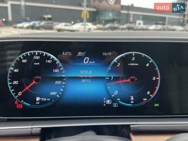 Мерседес GLE-Class Coupe 2021 в Киеве на Automoto.ua Синий Мерседес GLE-Class Coupe, объемом двигателя 2.93 л и пробегом 38 тыс. км за 74700 $, фото 46 на Automoto.ua