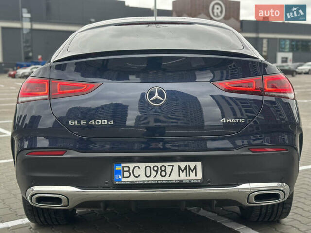 Мерседес GLE-Class Coupe 2021 в Киеве на Automoto.ua Синий Мерседес GLE-Class Coupe, объемом двигателя 2.93 л и пробегом 38 тыс. км за 74700 $, фото 12 на Automoto.ua