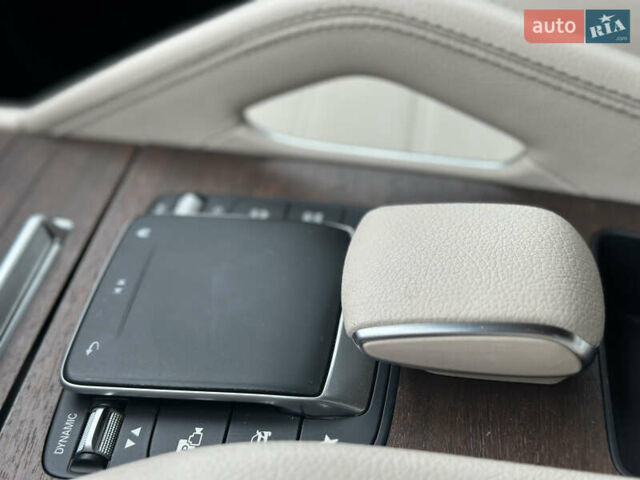 Мерседес GLE-Class Coupe 2021 в Киеве на Automoto.ua Синий Мерседес GLE-Class Coupe, объемом двигателя 2.93 л и пробегом 38 тыс. км за 74700 $, фото 42 на Automoto.ua