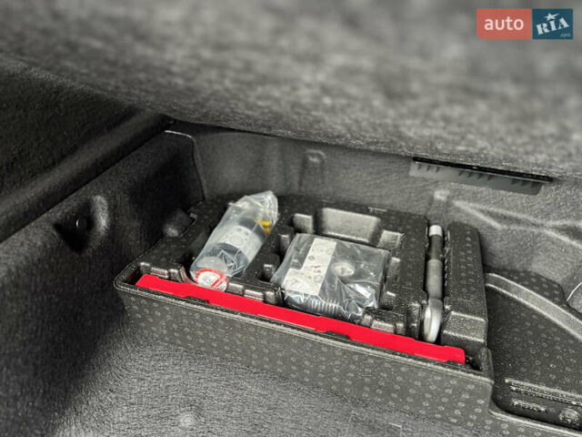 Синій Мерседес GLE-Class Coupe, об'ємом двигуна 2.93 л та пробігом 38 тис. км за 75000 $, фото 57 на Automoto.ua