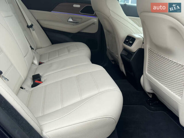 Мерседес GLE-Class Coupe 2021 в Киеве на Automoto.ua Синий Мерседес GLE-Class Coupe, объемом двигателя 2.93 л и пробегом 38 тыс. км за 74700 $, фото 31 на Automoto.ua