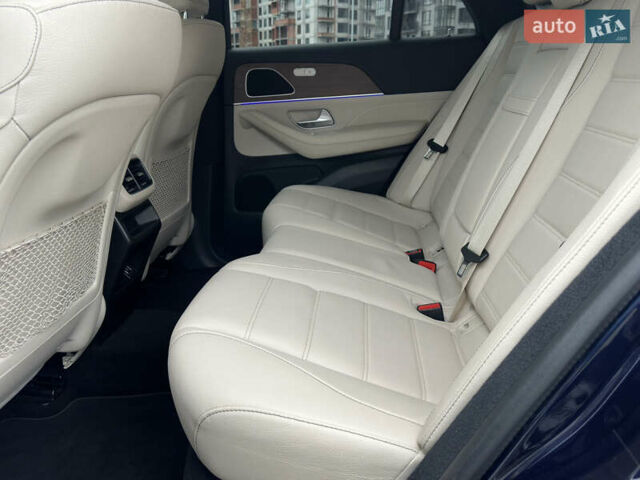 Мерседес GLE-Class Coupe 2021 в Киеве на Automoto.ua Синий Мерседес GLE-Class Coupe, объемом двигателя 2.93 л и пробегом 38 тыс. км за 74700 $, фото 28 на Automoto.ua