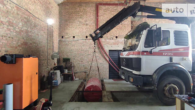 Белый Мерседес LK-Series, объемом двигателя 11.31 л и пробегом 450 тыс. км за 22500 $, фото 1 на Automoto.ua