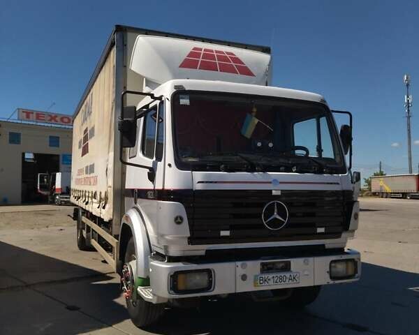 Белый Мерседес LK-Series, объемом двигателя 5.96 л и пробегом 1000 тыс. км за 9000 $, фото 1 на Automoto.ua