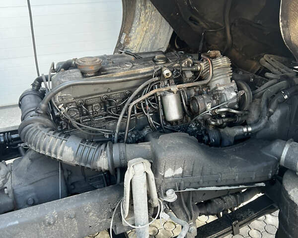 Фиолетовый Мерседес LK-Series, объемом двигателя 5.97 л и пробегом 447 тыс. км за 8200 $, фото 15 на Automoto.ua