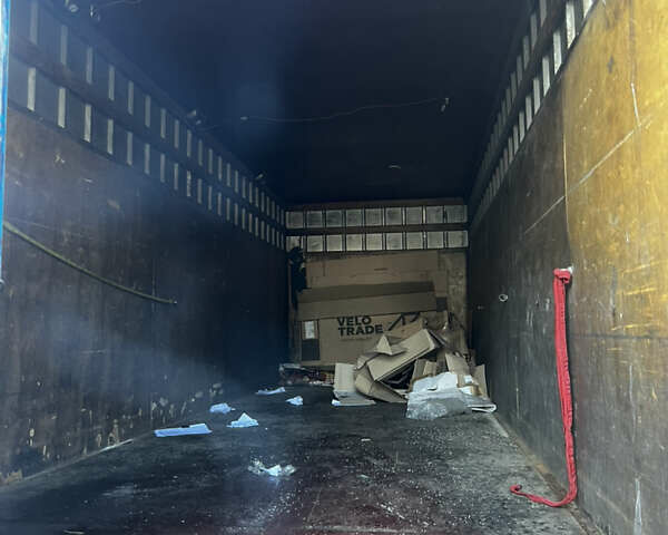 Фиолетовый Мерседес LK-Series, объемом двигателя 5.97 л и пробегом 447 тыс. км за 8200 $, фото 10 на Automoto.ua