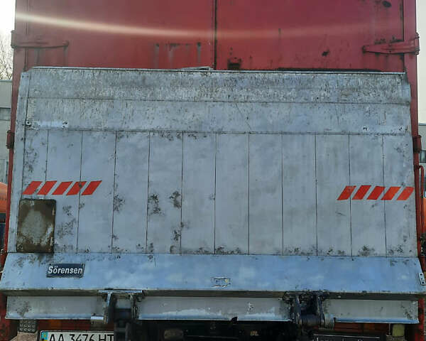 Красный Мерседес LK-Series, объемом двигателя 4.29 л и пробегом 857 тыс. км за 6500 $, фото 6 на Automoto.ua