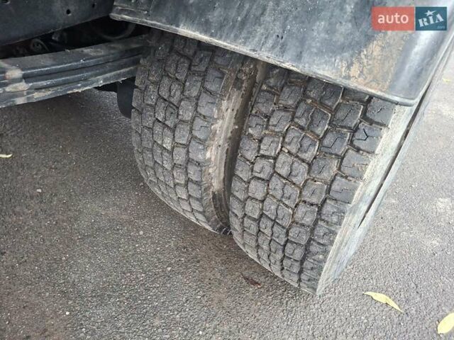 Красный Мерседес LK-Series, объемом двигателя 0 л и пробегом 512 тыс. км за 21000 $, фото 24 на Automoto.ua