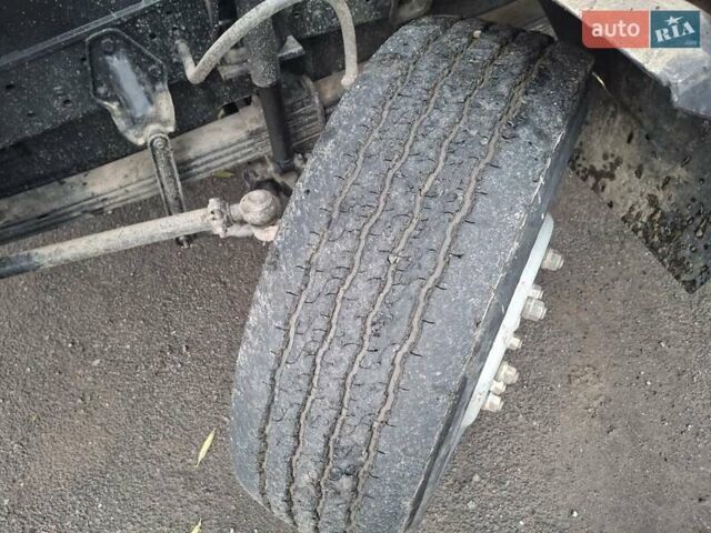 Красный Мерседес LK-Series, объемом двигателя 0 л и пробегом 512 тыс. км за 21000 $, фото 25 на Automoto.ua