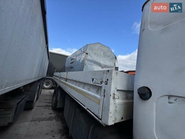 Мерседес LK-Series, объемом двигателя 0 л и пробегом 800 тыс. км за 8950 $, фото 2 на Automoto.ua