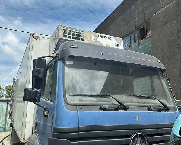 Синий Мерседес LK-Series, объемом двигателя 10.96 л и пробегом 500 тыс. км за 5700 $, фото 6 на Automoto.ua