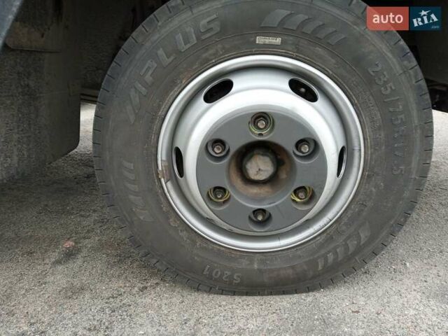 Белый Мерседес LN-Series, объемом двигателя 6 л и пробегом 740 тыс. км за 5600 $, фото 16 на Automoto.ua