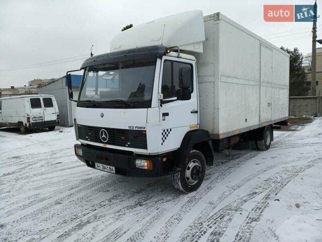 Белый Мерседес LN-Series, объемом двигателя 6 л и пробегом 740 тыс. км за 5600 $, фото 3 на Automoto.ua