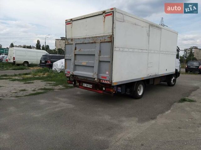 Белый Мерседес LN-Series, объемом двигателя 6 л и пробегом 740 тыс. км за 5600 $, фото 6 на Automoto.ua