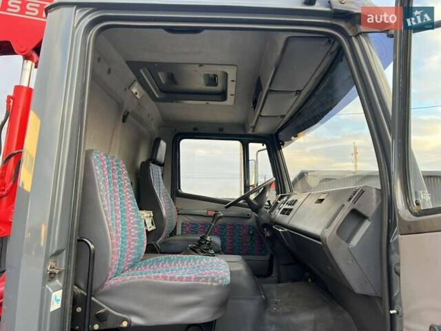 Серый Мерседес LN-Series, объемом двигателя 4.25 л и пробегом 370 тыс. км за 23999 $, фото 5 на Automoto.ua