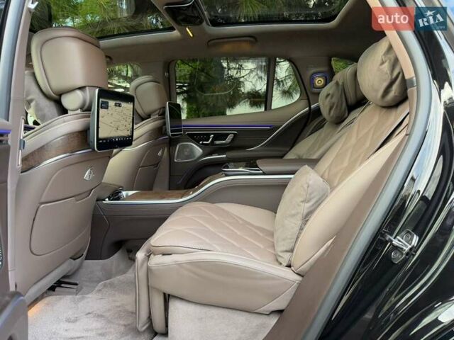 Чорний Мерседес Maybach EQS SUV, об'ємом двигуна 0 л та пробігом 3 тис. км за 207582 $, фото 59 на Automoto.ua