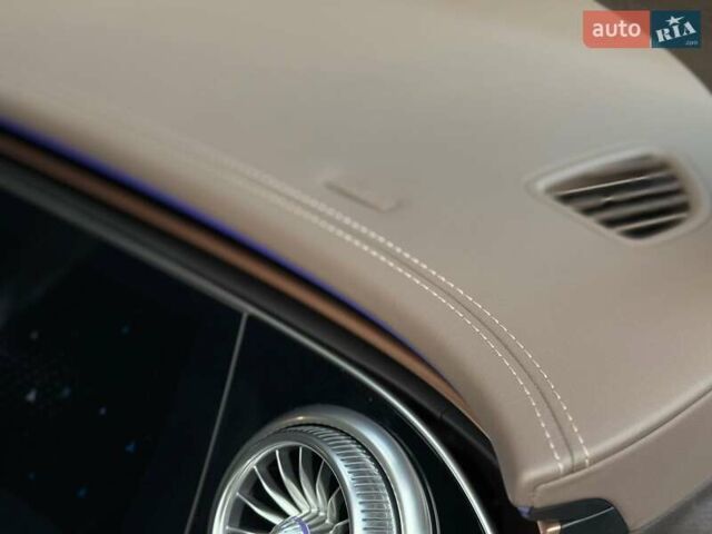 Чорний Мерседес Maybach EQS SUV, об'ємом двигуна 0 л та пробігом 3 тис. км за 207582 $, фото 78 на Automoto.ua