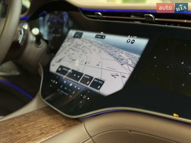 Чорний Мерседес Maybach EQS SUV, об'ємом двигуна 0 л та пробігом 3 тис. км за 207582 $, фото 82 на Automoto.ua