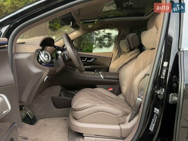 Чорний Мерседес Maybach EQS SUV, об'ємом двигуна 0 л та пробігом 3 тис. км за 207582 $, фото 22 на Automoto.ua