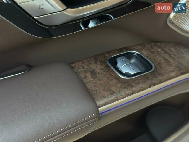 Чорний Мерседес Maybach EQS SUV, об'ємом двигуна 0 л та пробігом 3 тис. км за 207582 $, фото 61 на Automoto.ua