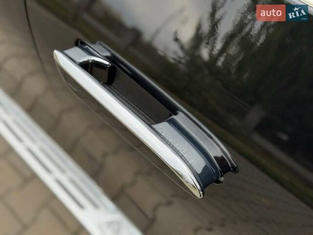 Чорний Мерседес Maybach EQS SUV, об'ємом двигуна 0 л та пробігом 3 тис. км за 207582 $, фото 18 на Automoto.ua