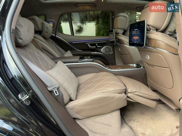 Чорний Мерседес Maybach EQS SUV, об'ємом двигуна 0 л та пробігом 3 тис. км за 207582 $, фото 88 на Automoto.ua
