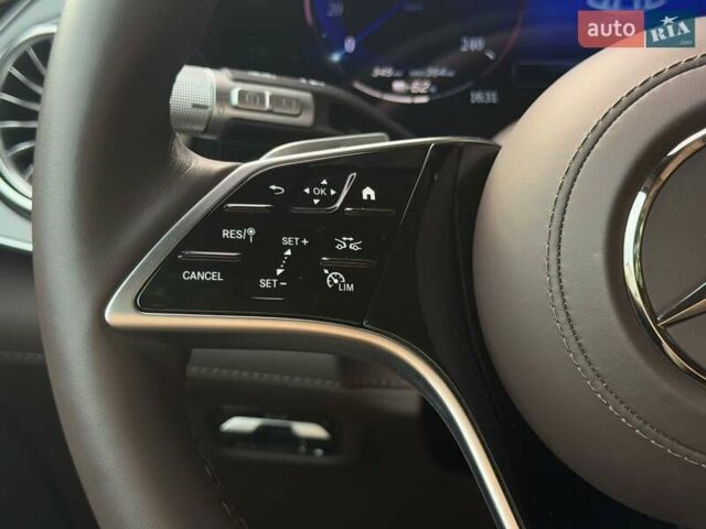 Чорний Мерседес Maybach EQS SUV, об'ємом двигуна 0 л та пробігом 3 тис. км за 207582 $, фото 38 на Automoto.ua