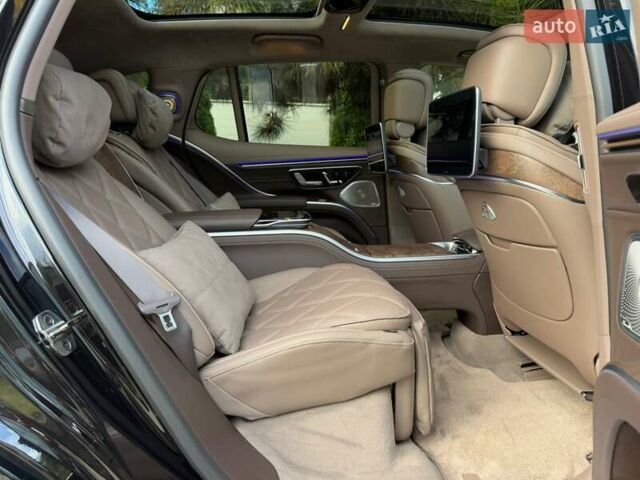 Чорний Мерседес Maybach EQS SUV, об'ємом двигуна 0 л та пробігом 3 тис. км за 207582 $, фото 63 на Automoto.ua