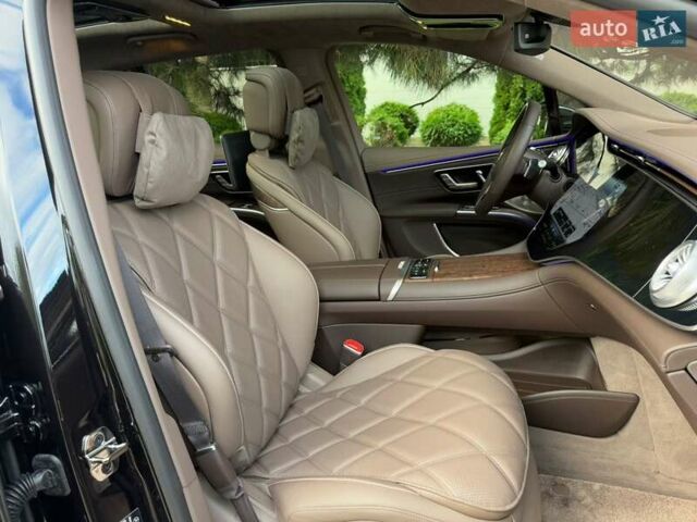 Чорний Мерседес Maybach EQS SUV, об'ємом двигуна 0 л та пробігом 3 тис. км за 207582 $, фото 77 на Automoto.ua