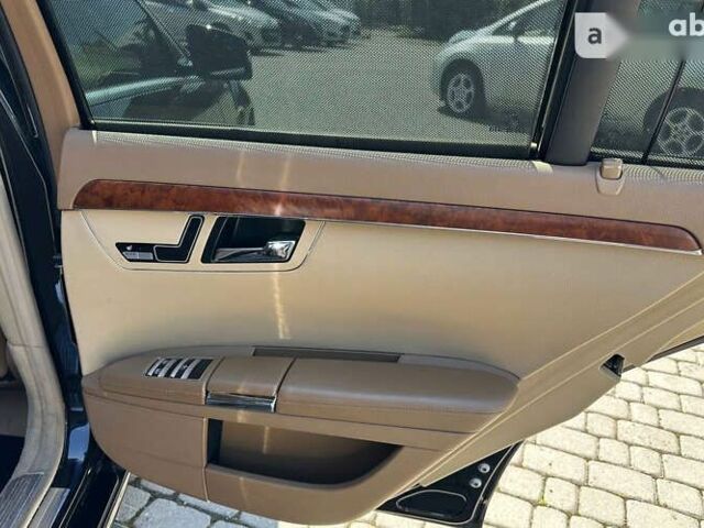 Мерседес Maybach S-Class, объемом двигателя 0 л и пробегом 450 тыс. км за 11199 $, фото 20 на Automoto.ua
