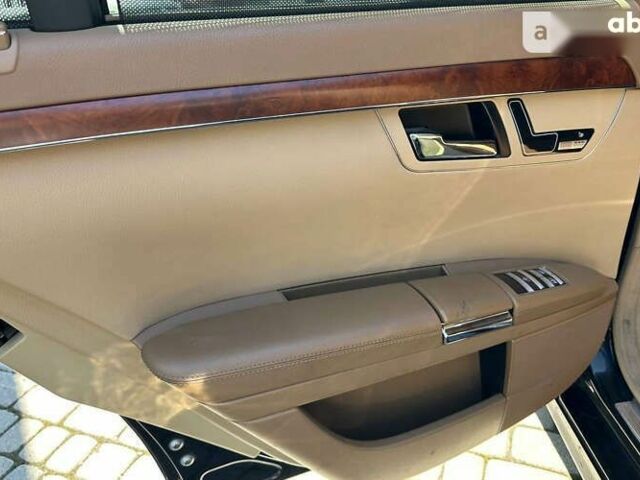 Мерседес Maybach S-Class, объемом двигателя 0 л и пробегом 450 тыс. км за 11199 $, фото 18 на Automoto.ua