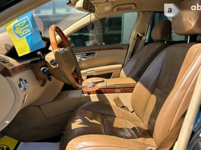 Мерседес Maybach S-Class, объемом двигателя 0 л и пробегом 450 тыс. км за 11199 $, фото 9 на Automoto.ua