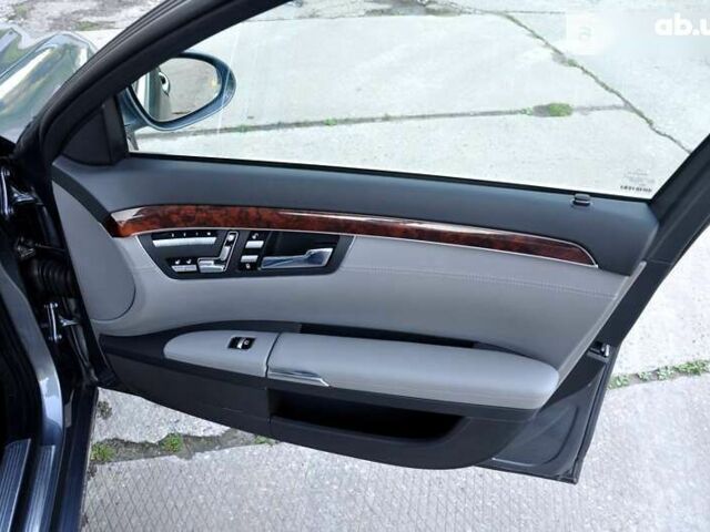 Мерседес Maybach S-Class, объемом двигателя 4.7 л и пробегом 195 тыс. км за 14500 $, фото 15 на Automoto.ua