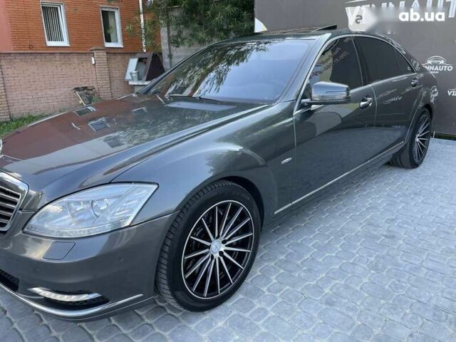 Мерседес Maybach S-Class, объемом двигателя 4.7 л и пробегом 130 тыс. км за 18900 $, фото 15 на Automoto.ua